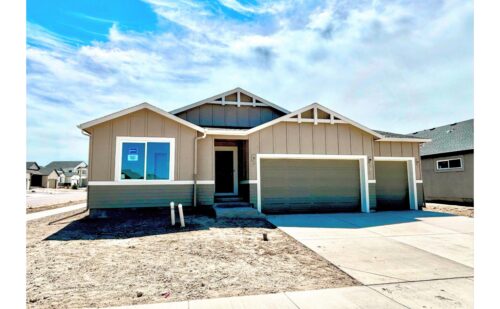 9397 Warrick St Ellingwood Farmhouse - Stunning Toll Brothers ranch home with 5 bedrooms, 3.5 baths, and a 3-car garage. Spacious 4,017 sq. ft. elegance.